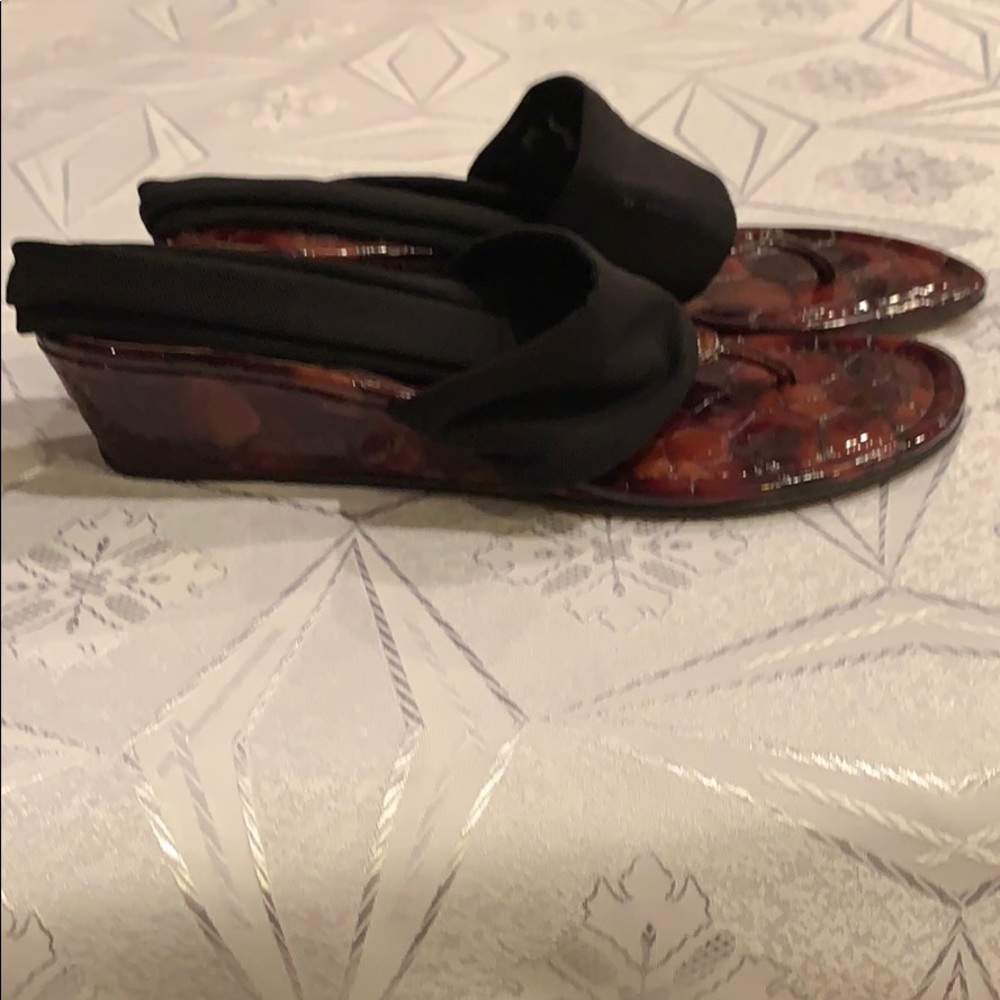 DONALD J PLENER  WEDGE SANDALS - Picture 7 of 8
